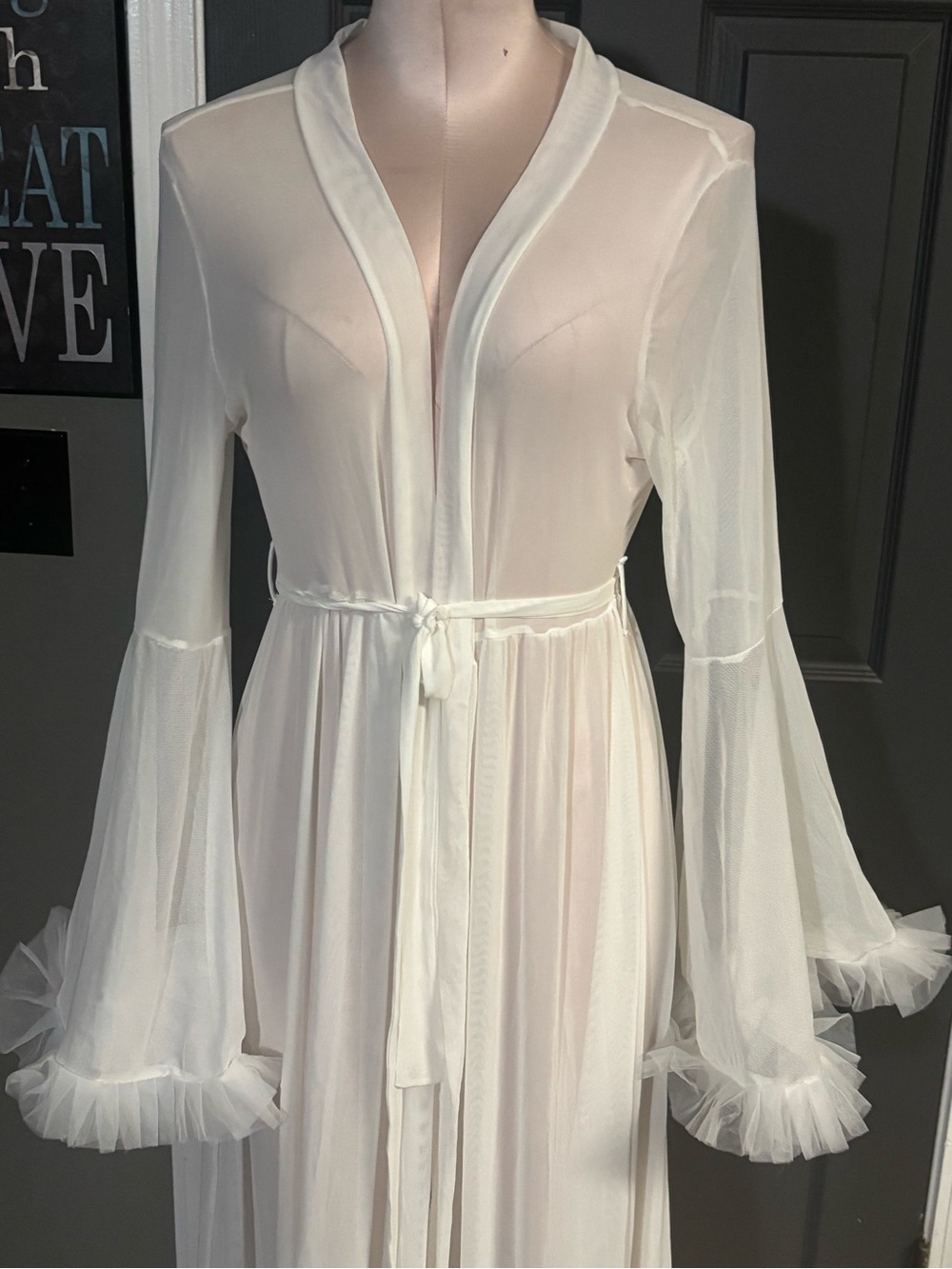 Vintage Sheer White Long Ruffled Robe - Picture 6 of 9